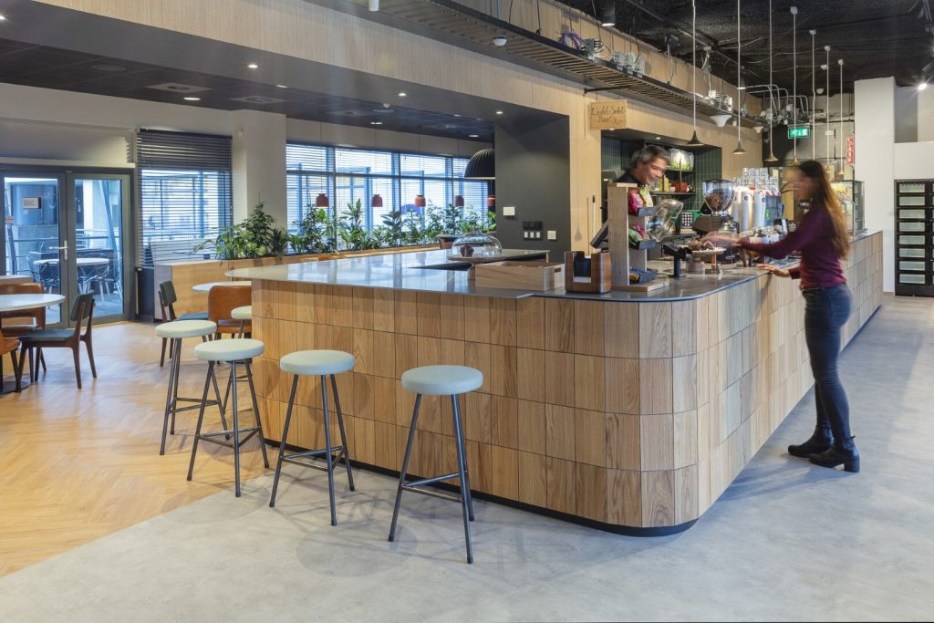 Bar meubel op kantoor