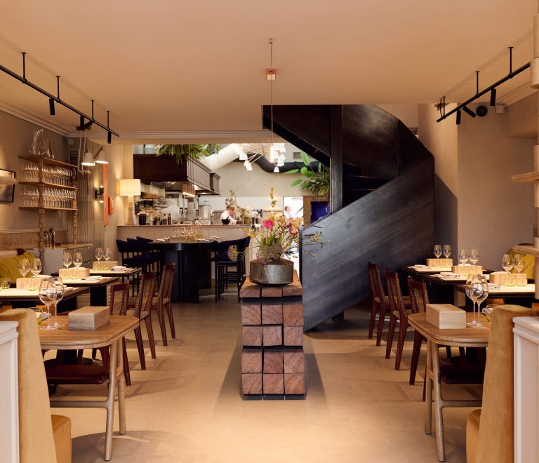 SAAM restaurant maatwerk interieur